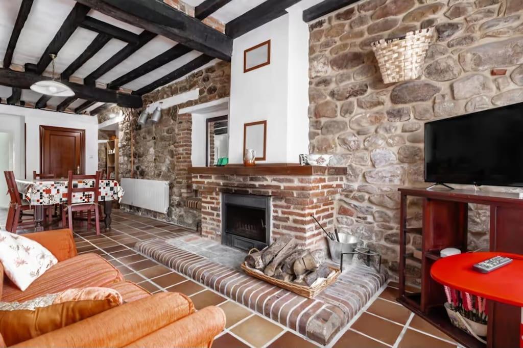 La Jomeruca ,Espaciosa Casa Rural Cerca De Playa Y Montana Carranceja Kültér fotó